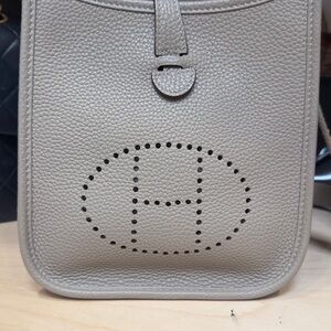 TPM Etoupe Crossbody